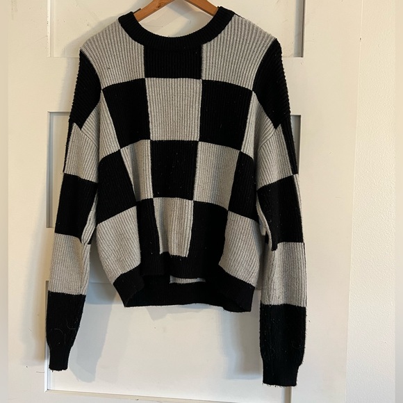 Grey & Black Checker Sweater - Picture 1 of 2